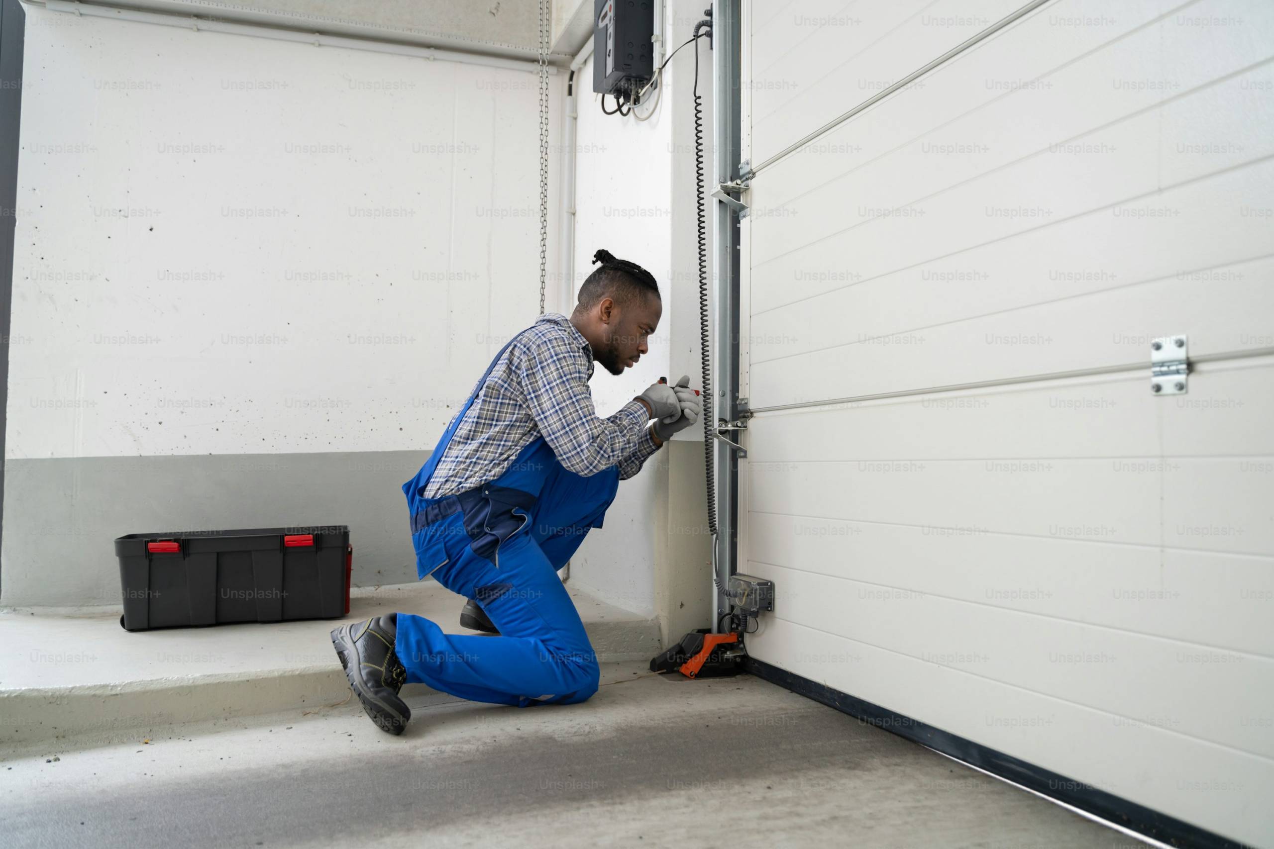 Garage Door Installation & Repair
